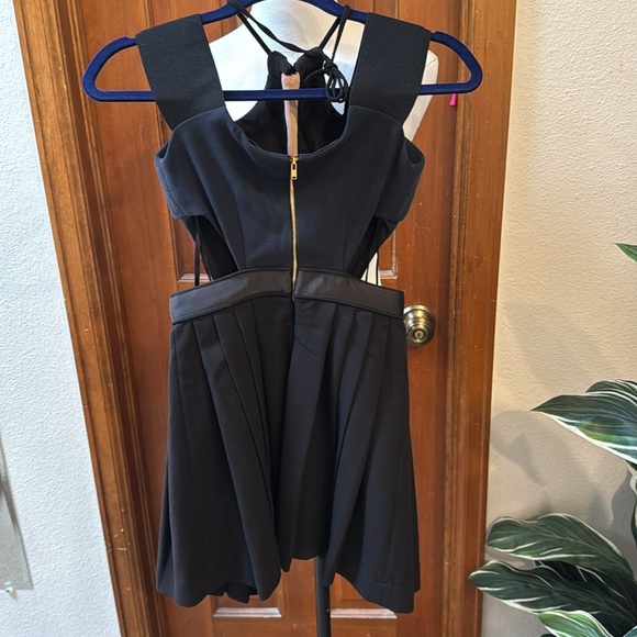 PRICE FIRM Self-Portrait Classic Black & Blue Fabric Dress Size 4 - Picture 7 of 8